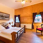 Pullman Westernstadt * Eging