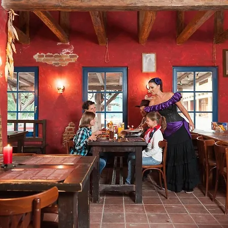 Pullman Westernstadt Otel *