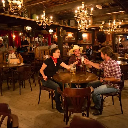 Pullman Westernstadt Otel Eging