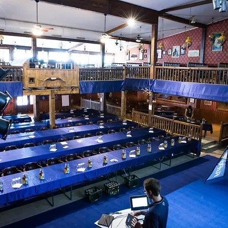 Pullman Westernstadt Otel *